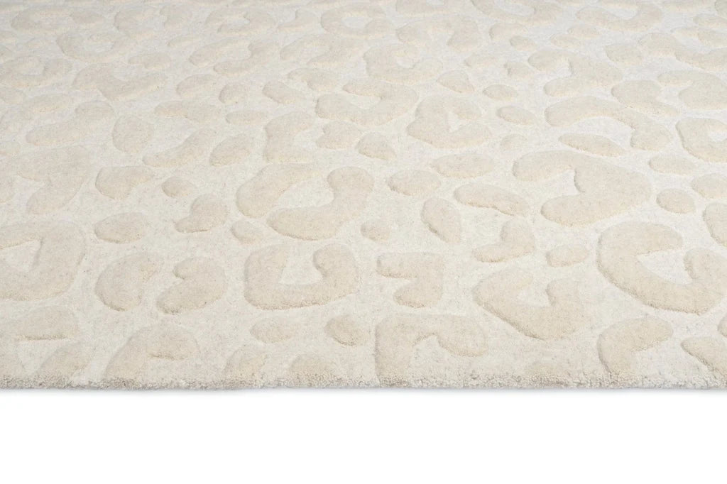 Aarohi Ivory Leopard Pattern Hand Tufted Hi-Low Wool Rug