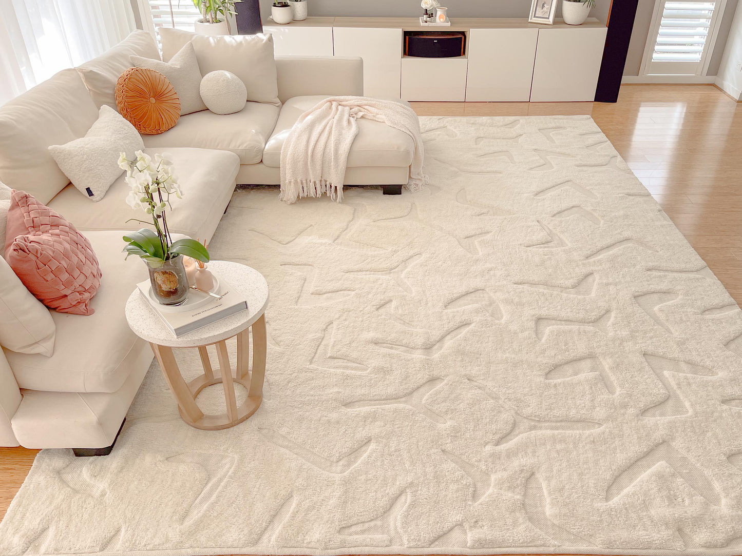 Elara Ivory Handwoven Machine Washable Wool Rug