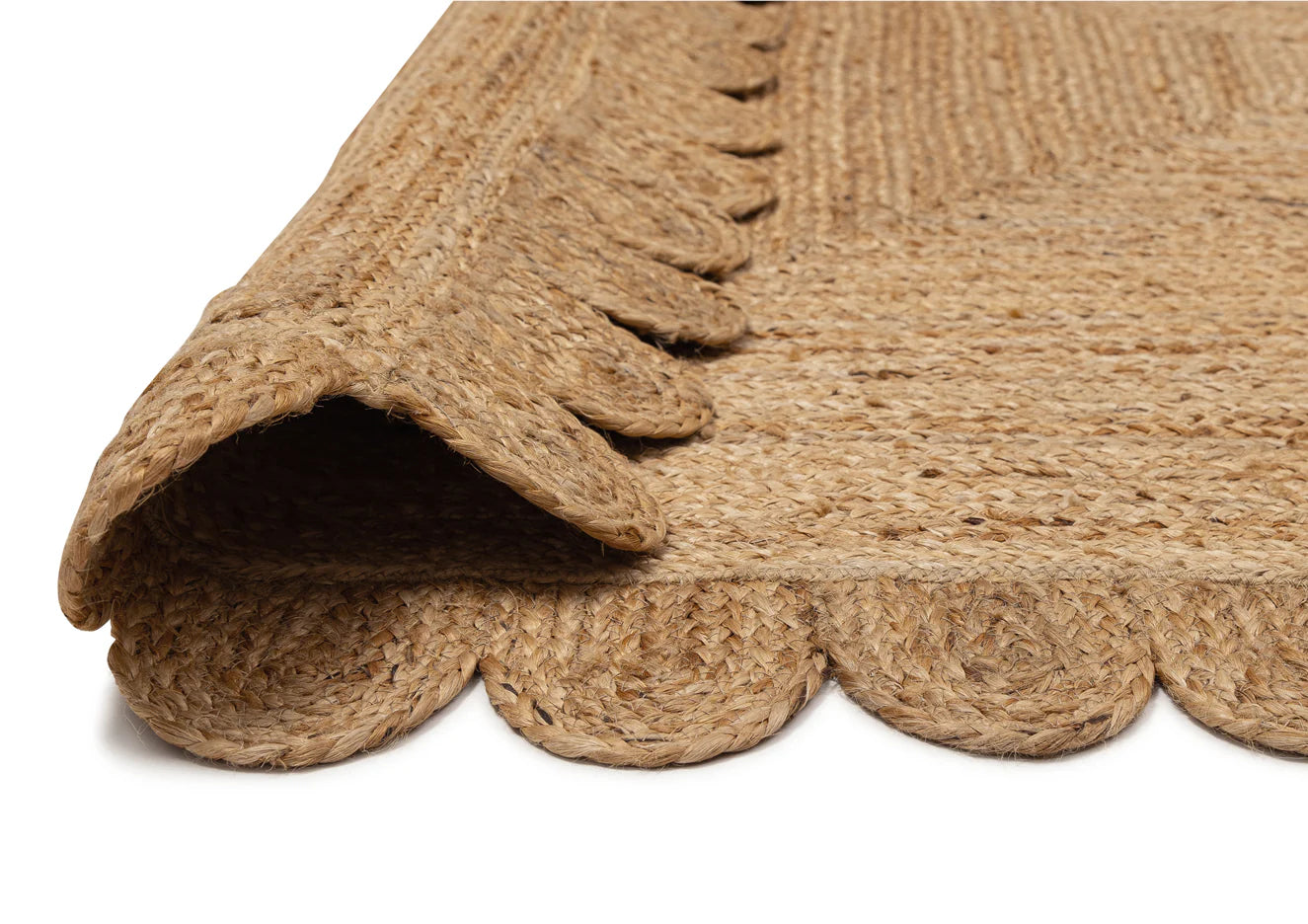 Nisha Jute Rug – Rectangular Natural Jute Rug with Scalloped Edges