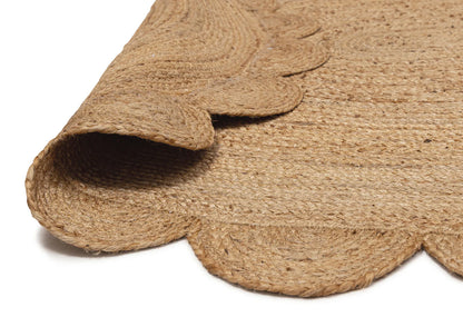 Maris Jute Rug – Oval Shaped Natural Jute Rug with Scalloped Edges