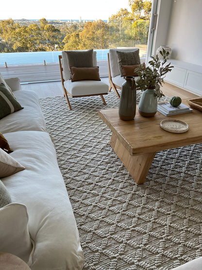 Lyanna Ivory Handwoven Wool Rug