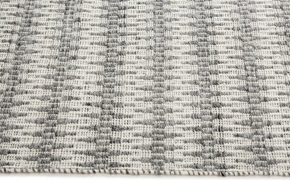 Victoria Indoor/Outdoor Ivory & Grey Handwowen Recycled Polyester Rug