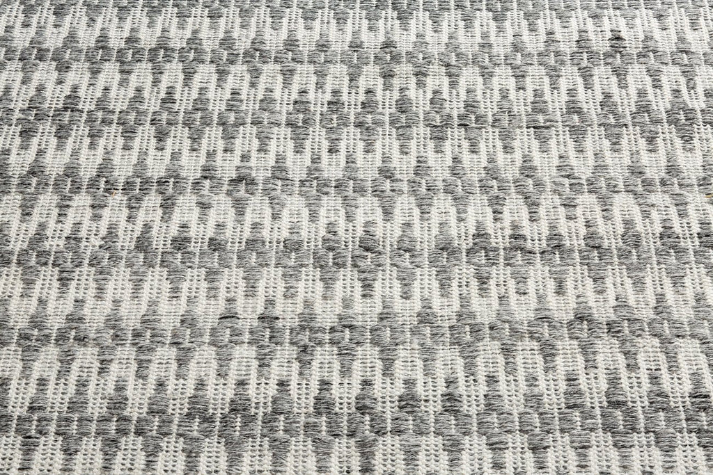 Victoria Indoor/Outdoor Ivory & Grey Handwowen Recycled Polyester Rug