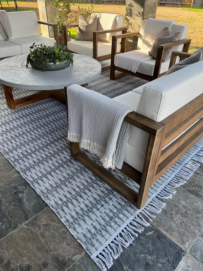 Victoria Indoor/Outdoor Ivory & Grey Handwowen Recycled Polyester Rug