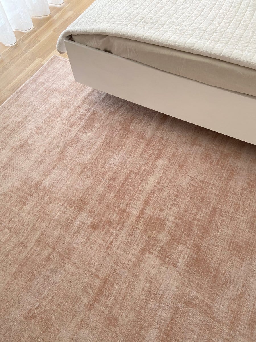 Sienna Blush and Ivory Handloom Tip sheared Ultra Soft Viscose Rug