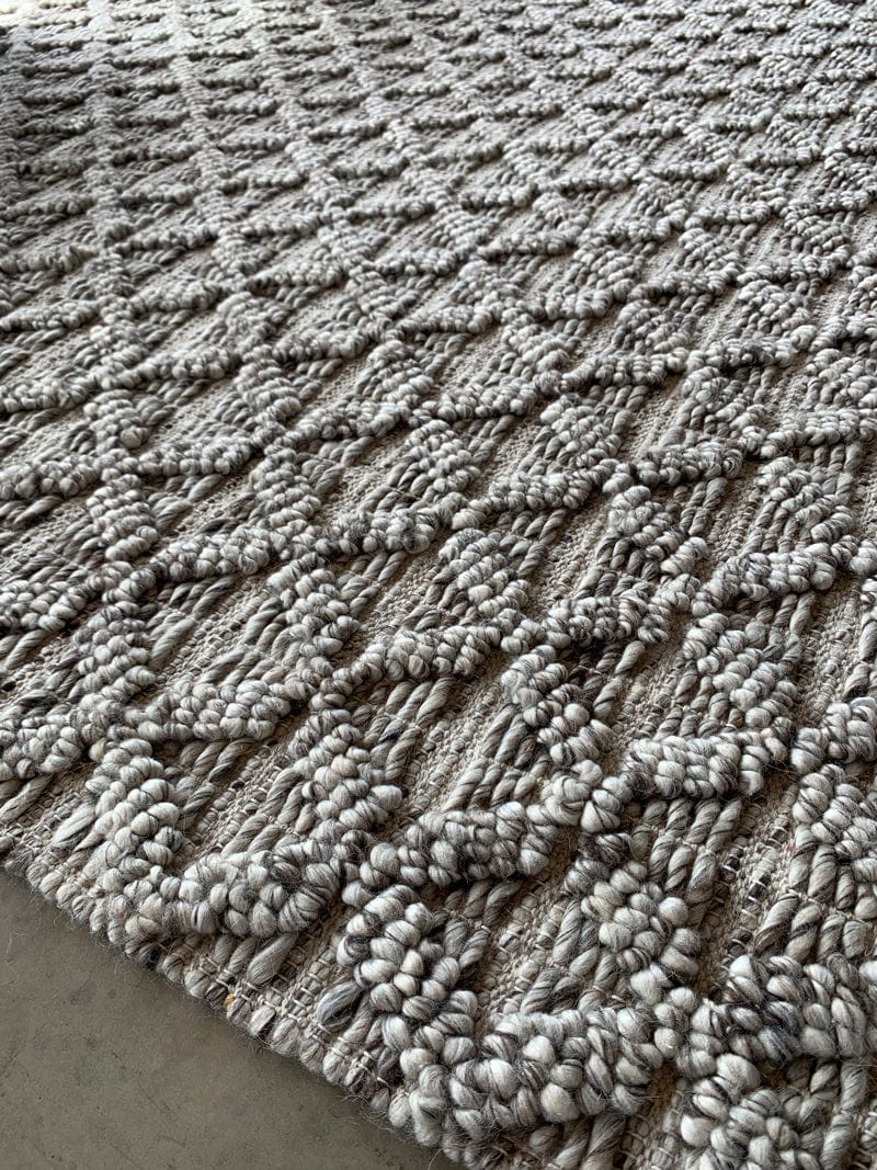 Tisha Handwoven Grey & Charcoal Handwoven Wool Rug