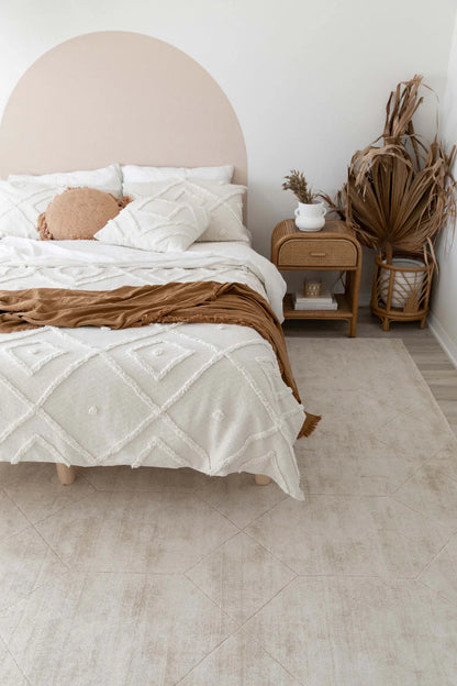 Emory Ivory Craved Geometric Pattern Ultrasoft Viscose Rug