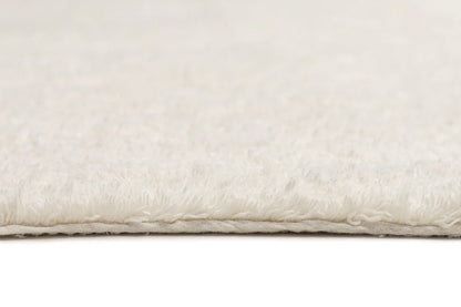 Hannah – Luxuriously Soft Ivory Table-Tufted Washable Cotton Rug