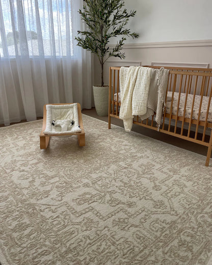 Samaira Ivory and Beige Handtufted Wool Rug